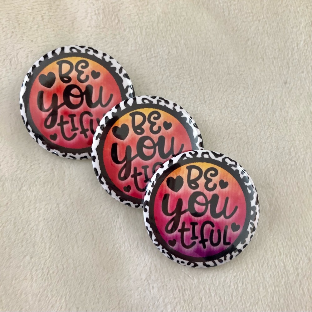 I.5 inch beyoutufil pin back button set of 3 - Picture 1 of 2
